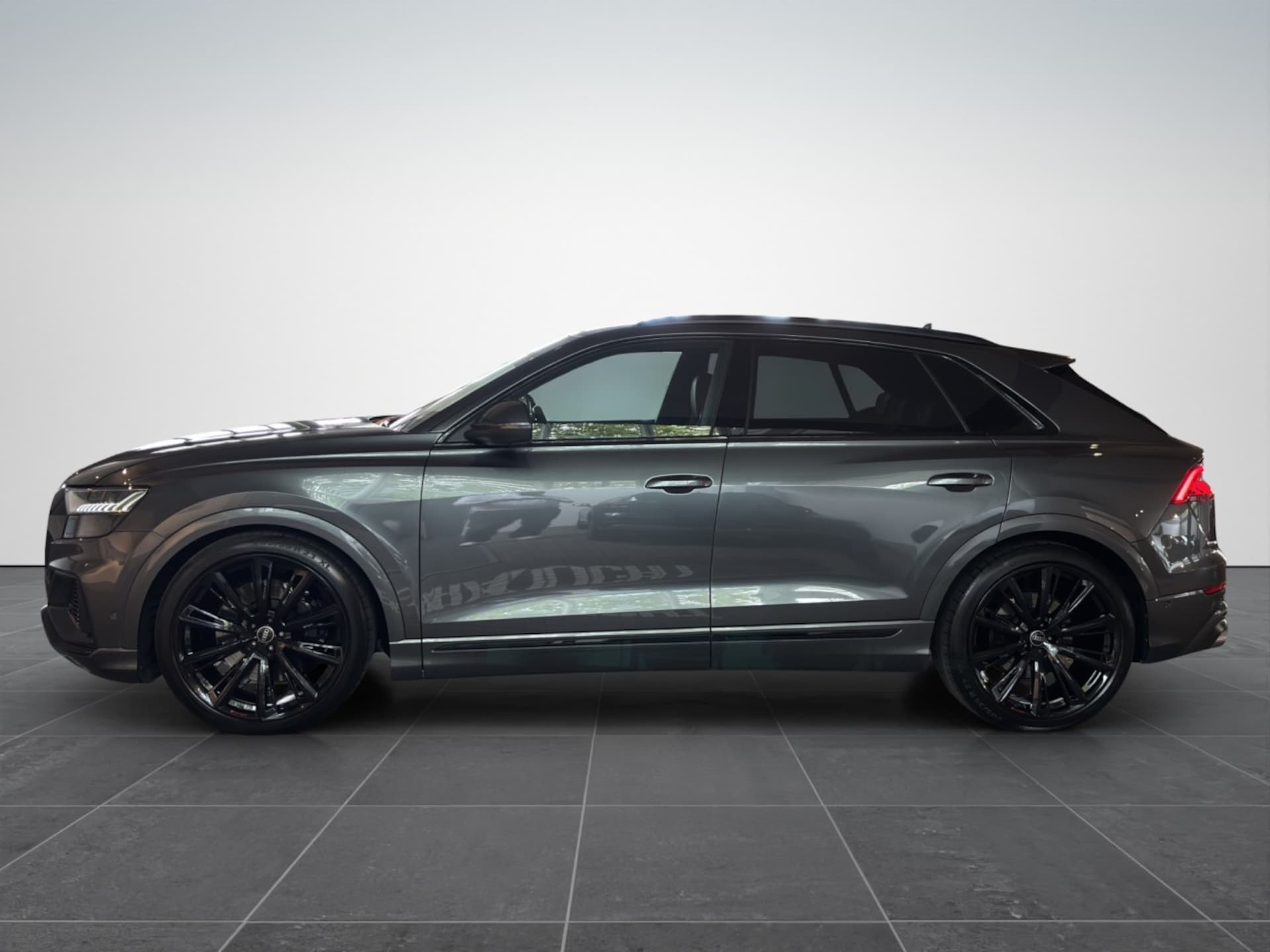 Audi SQ8 SUV