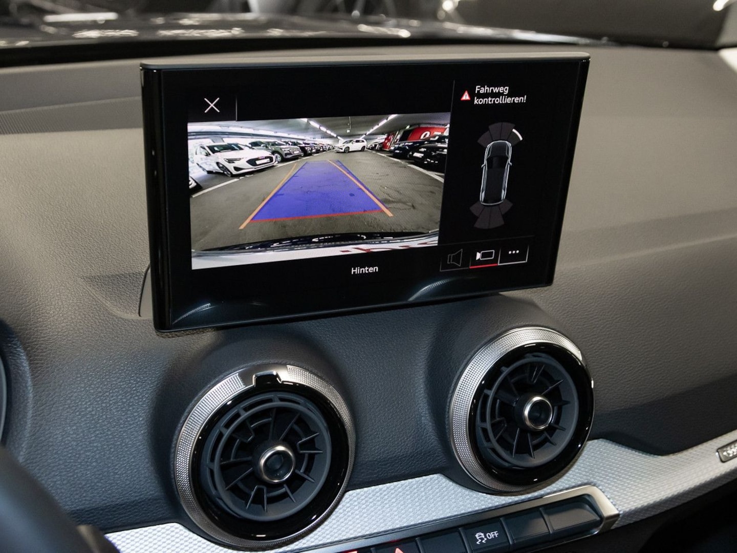 Bild über Audi Q2 advanced 35 TFSI S tronic - für weitere Informationen kontaktieren Sie den Audi Partner