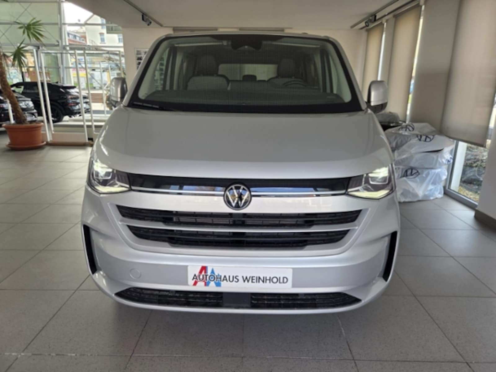 Volkswagen Caravelle – Bild 3