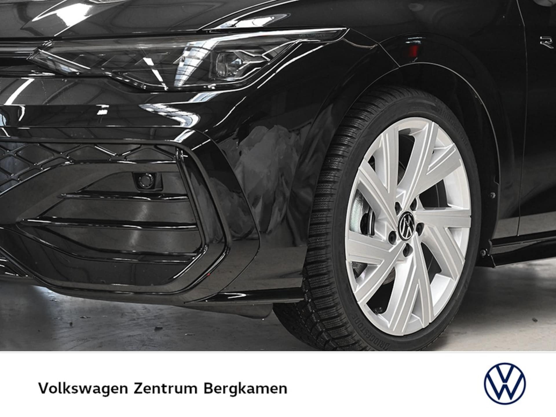 Volkswagen Golf R-Line
