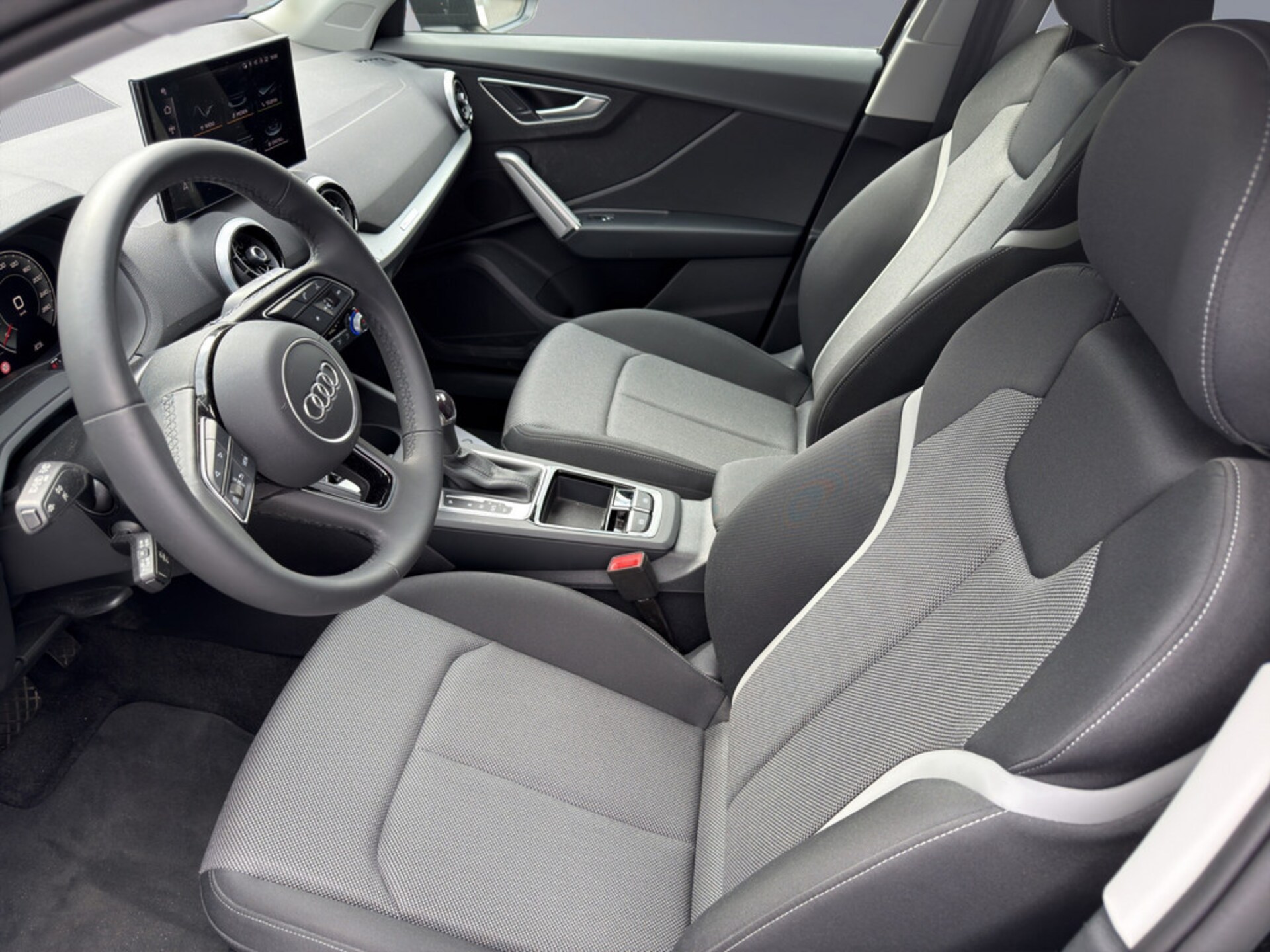 Audi Q2 S line