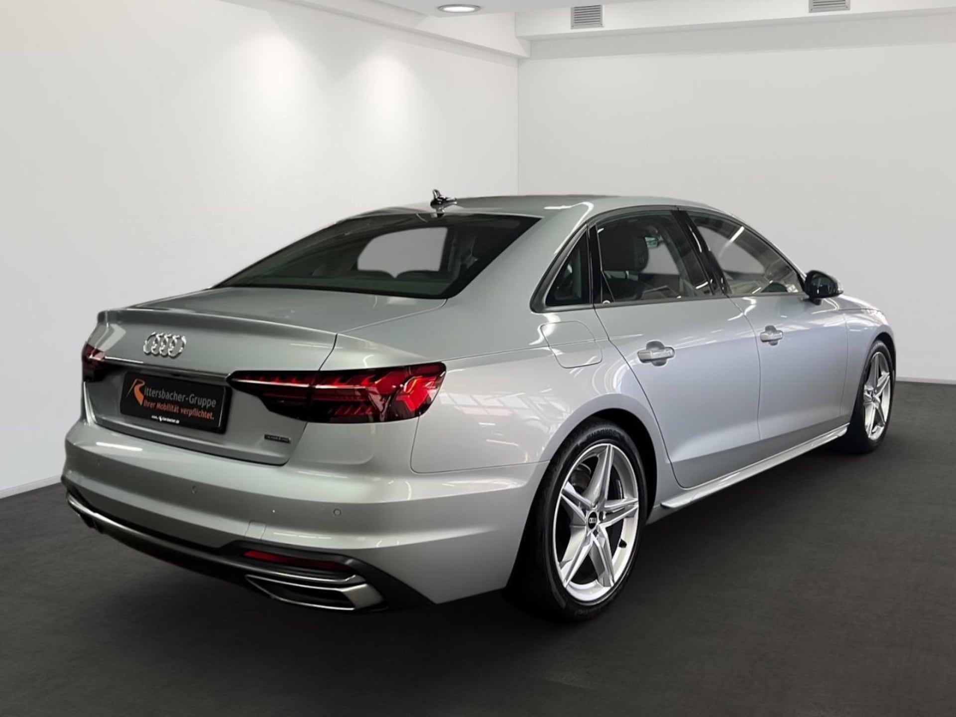 Audi A4 Limousine Advanced