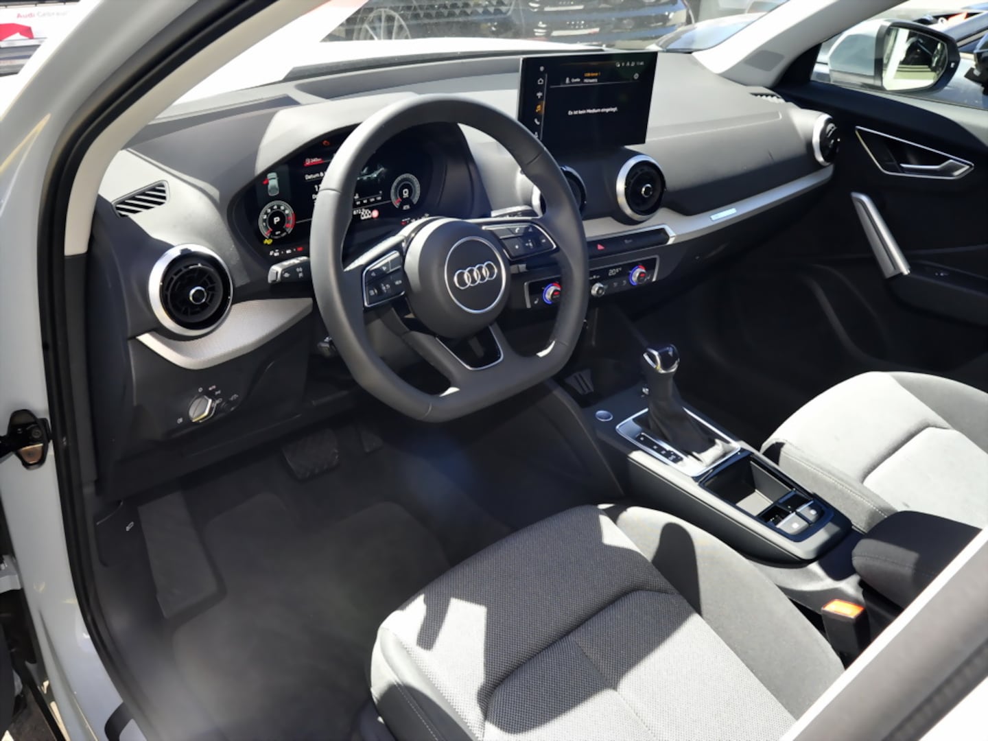 Bild über Audi Q2 advanced 35 TFSI S tronic - für weitere Informationen kontaktieren Sie den Audi Partner