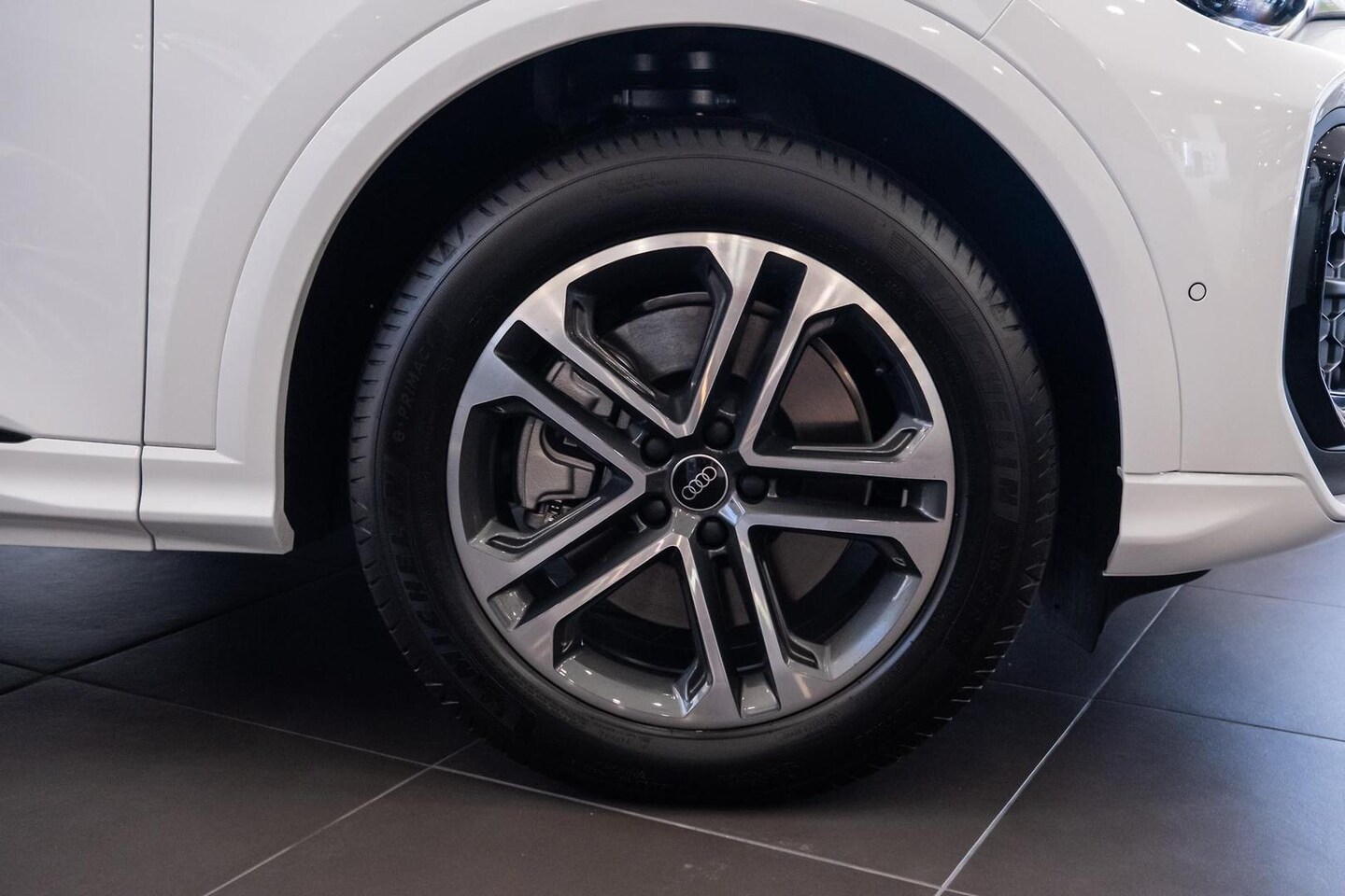 Image about Audi Q5 Sportback TDI quattro 150 kW