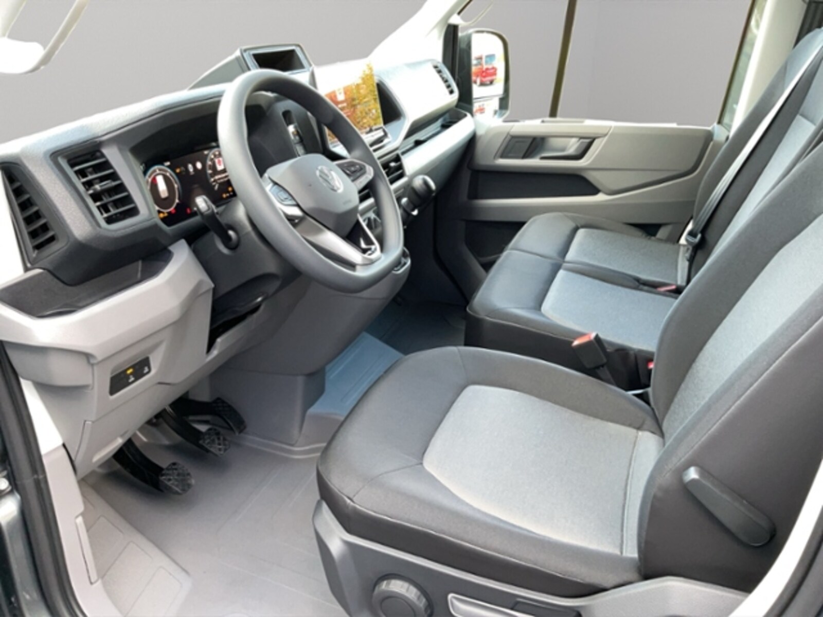 Volkswagen Crafter Kasten mittlerer Radstand – Bild 6