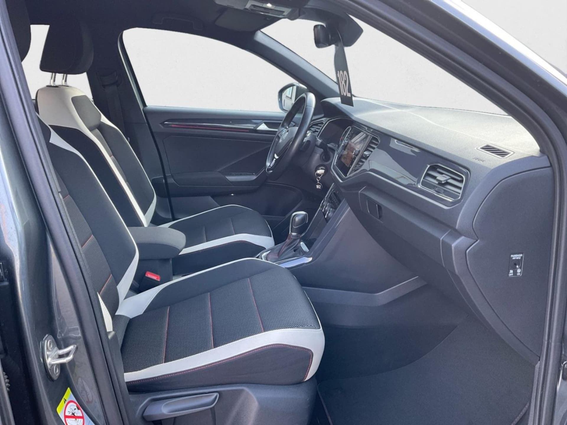 Volkswagen T-Roc Sport
