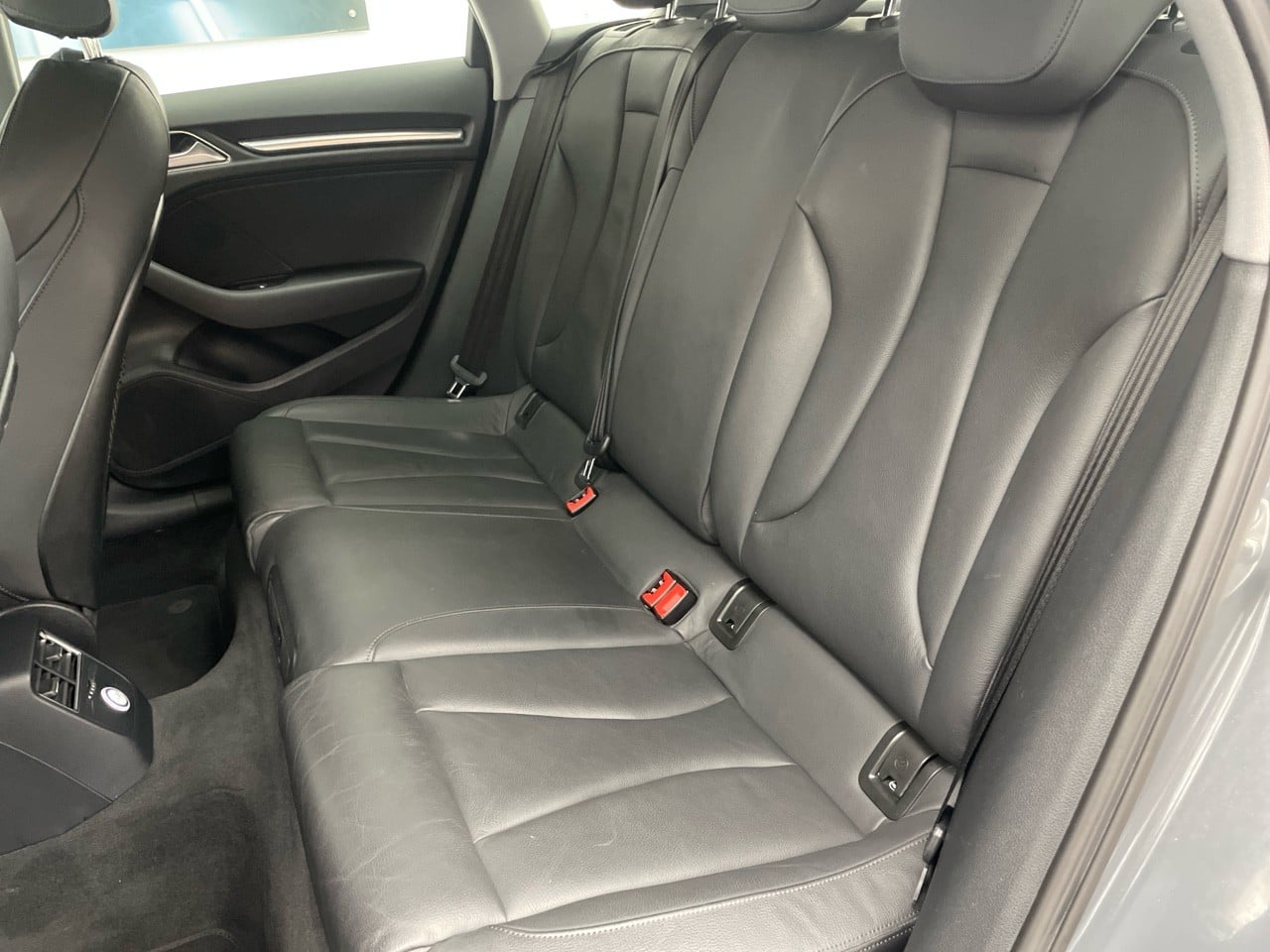 Image about Audi A3 Sportback Design Luxe 35 TFSI 110 kW (150 ch) S tronic