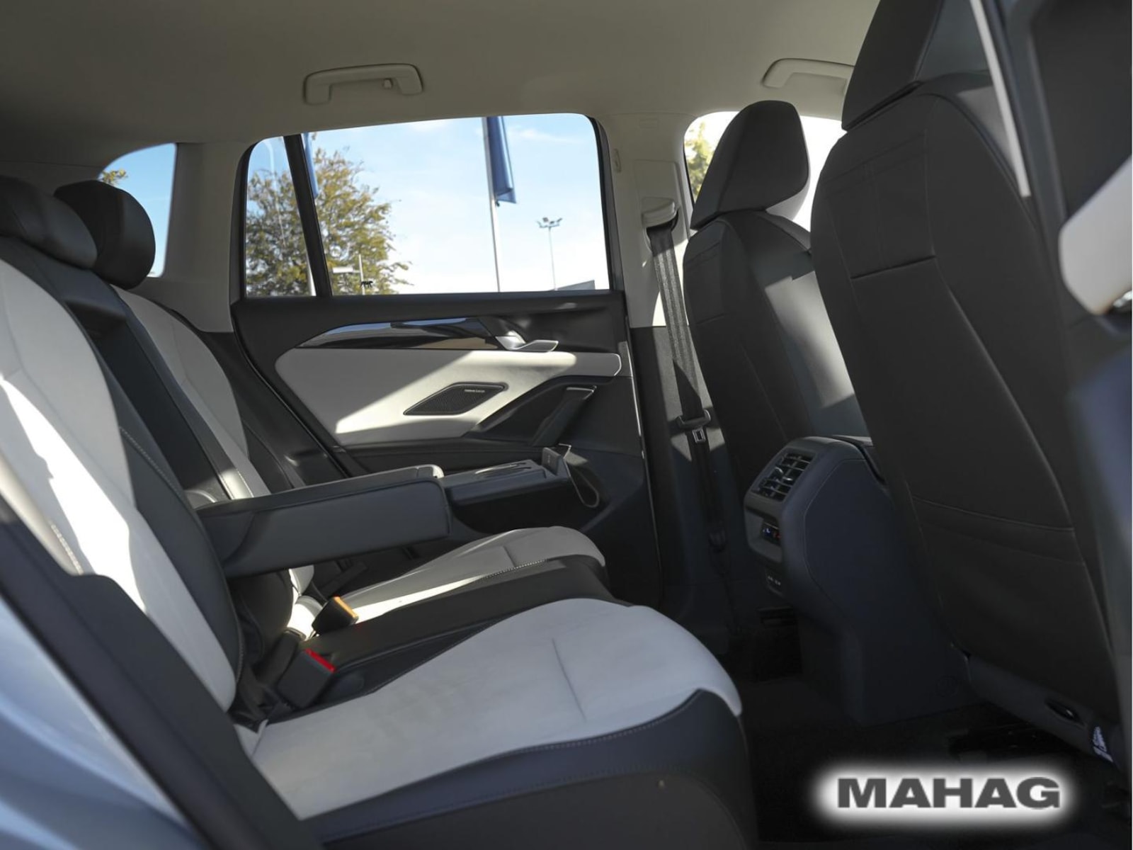 Volkswagen Tiguan – Bild 17