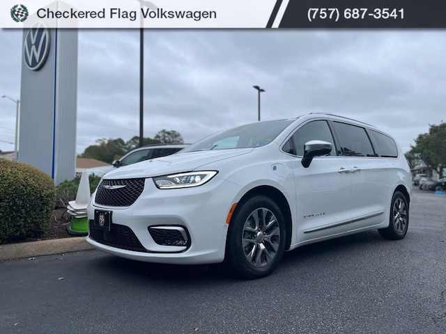 2023 Chrysler Pacifica Hybrid Pinnacle