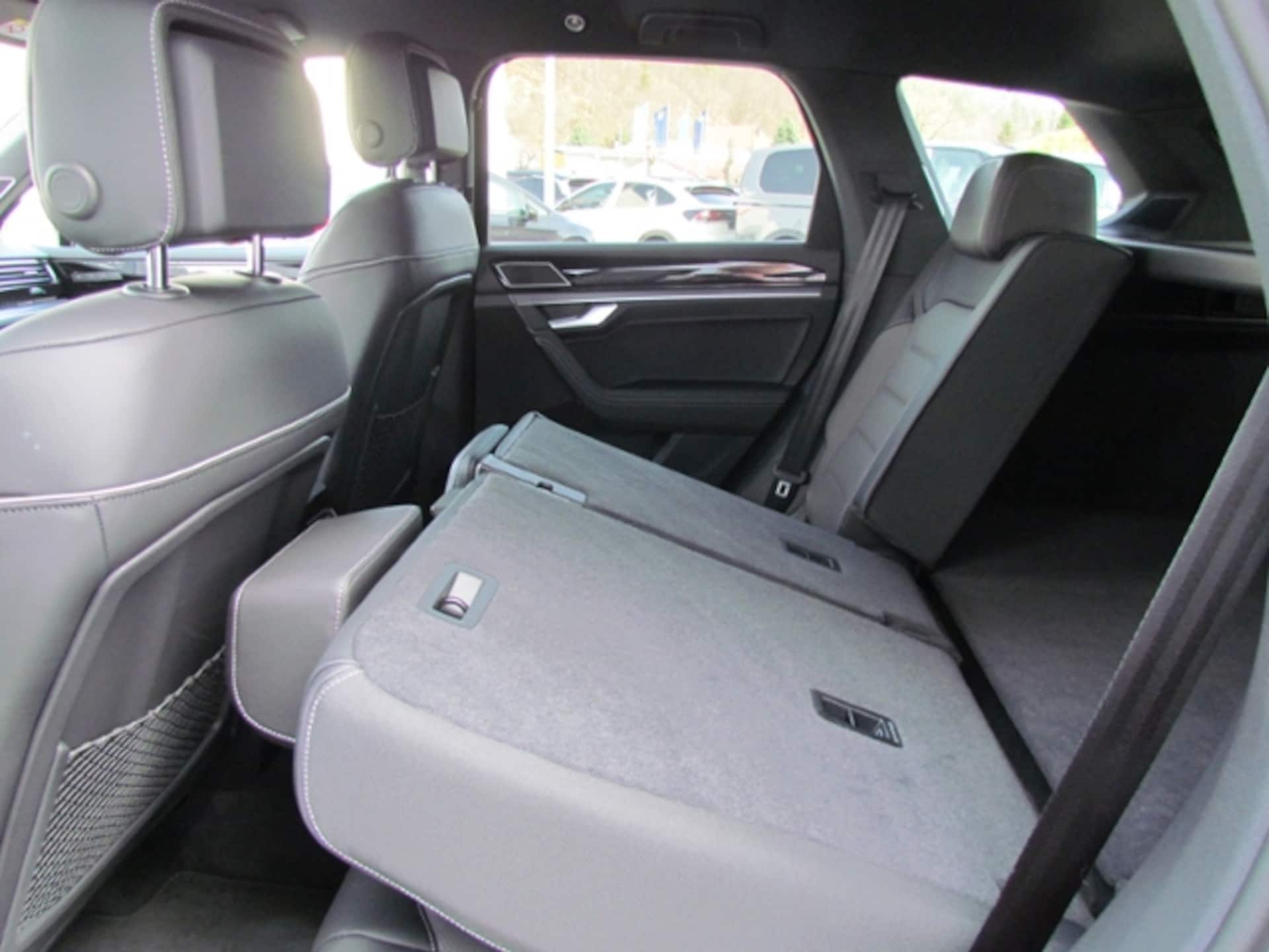 Volkswagen Touareg R-Line