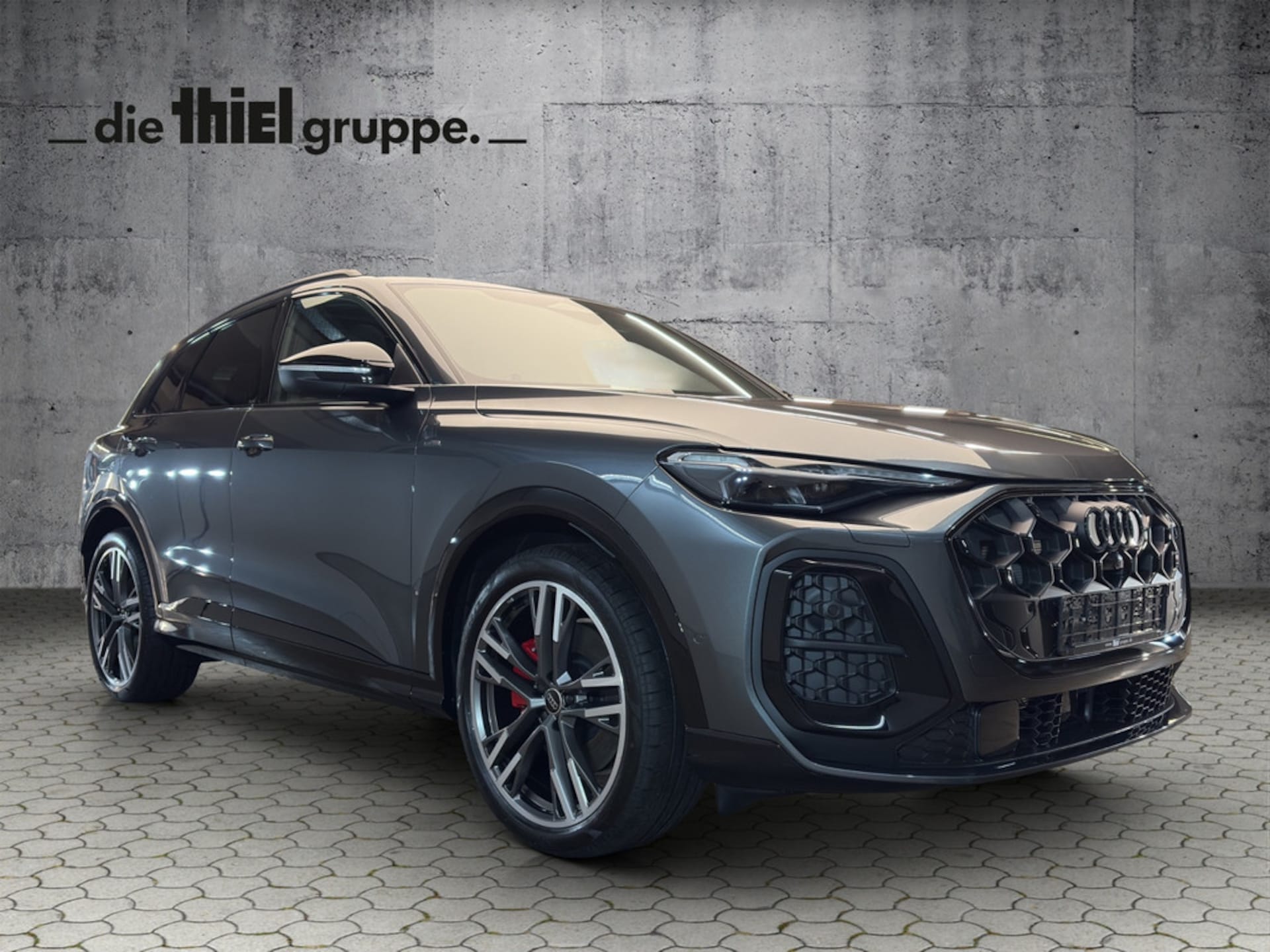 Audi Q5 SUV e-hybrid edition one