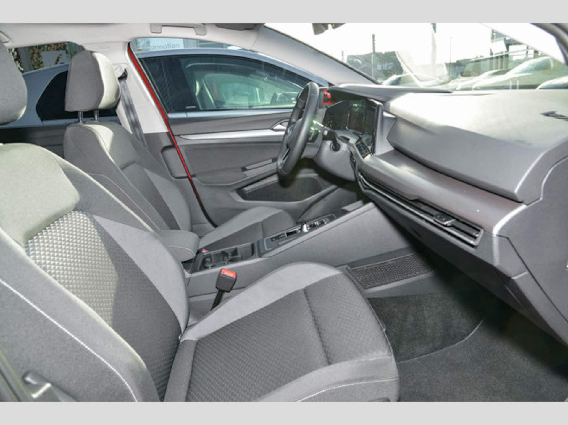 Volkswagen Golf Active