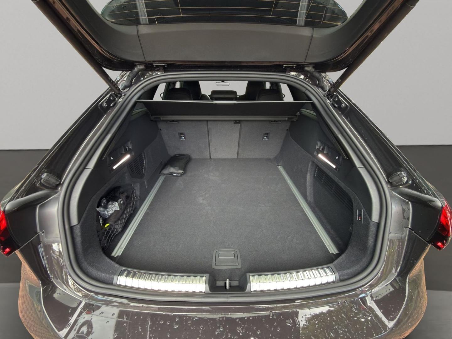 Bild über Audi A6 Avant edition one TDI quattro 220 kW S tronic - für weitere Informationen kontaktieren Sie den Audi Partner
