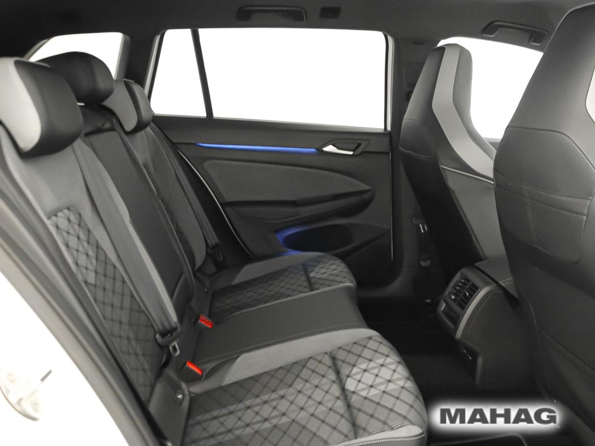 Volkswagen Golf Variant R-Line