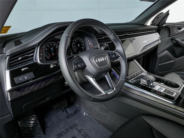 2023 Audi Q8