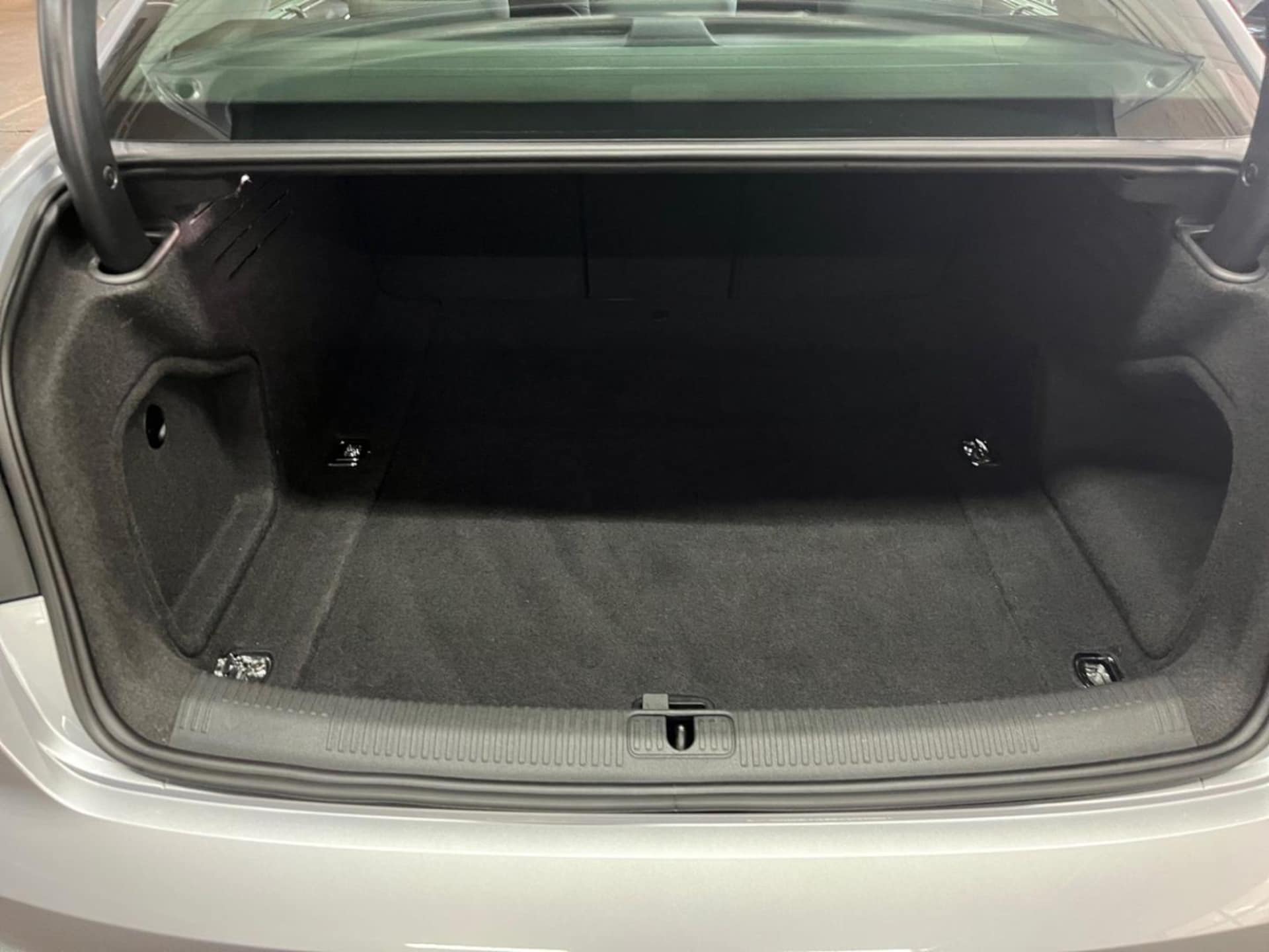 Audi A4 Limousine Advanced