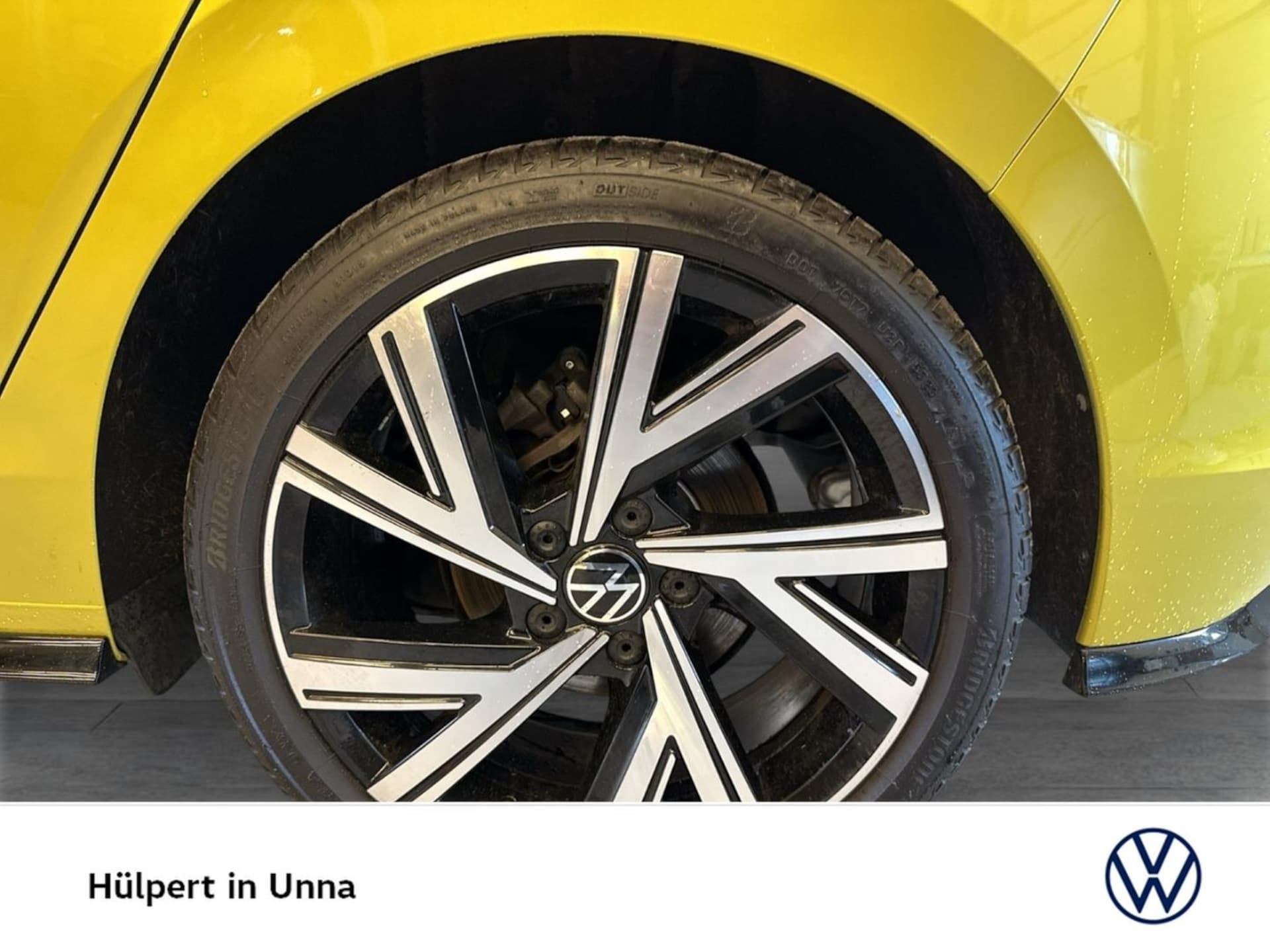 Volkswagen Golf R-Line
