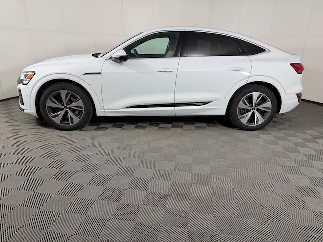 2024 Audi Q8 Sportback e-tron