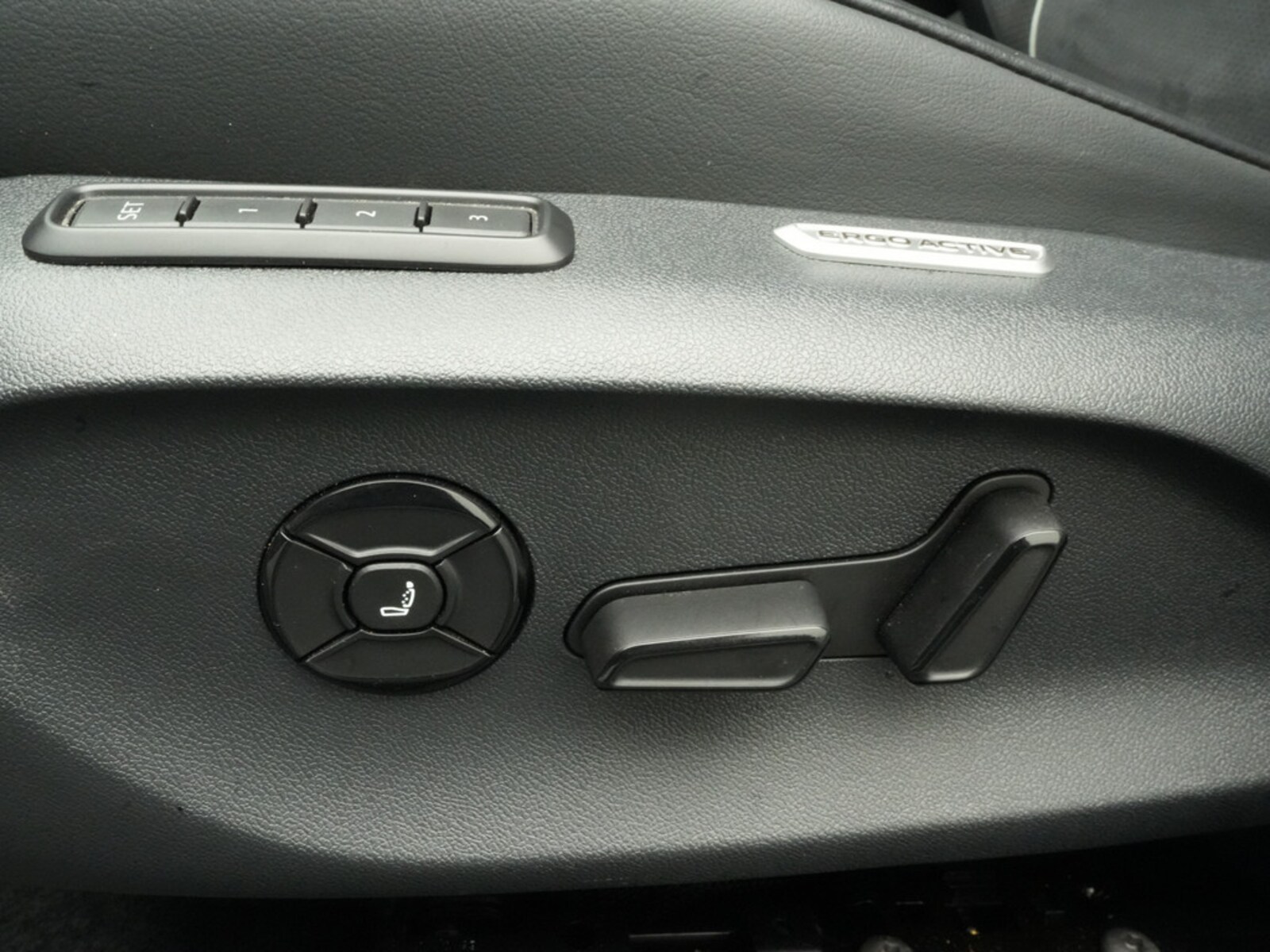Volkswagen Passat – Bild 22