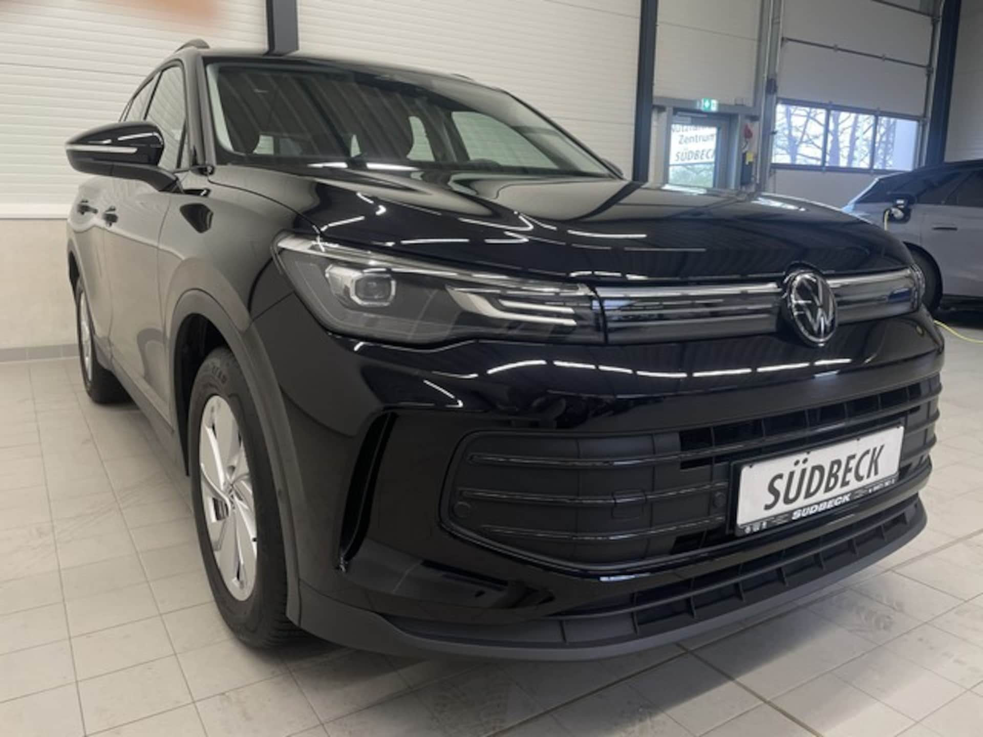 Volkswagen Tiguan Basis-Modell