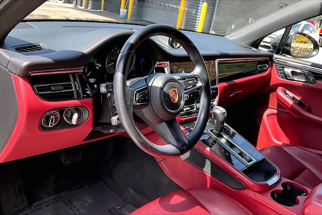 2023 Porsche Macan