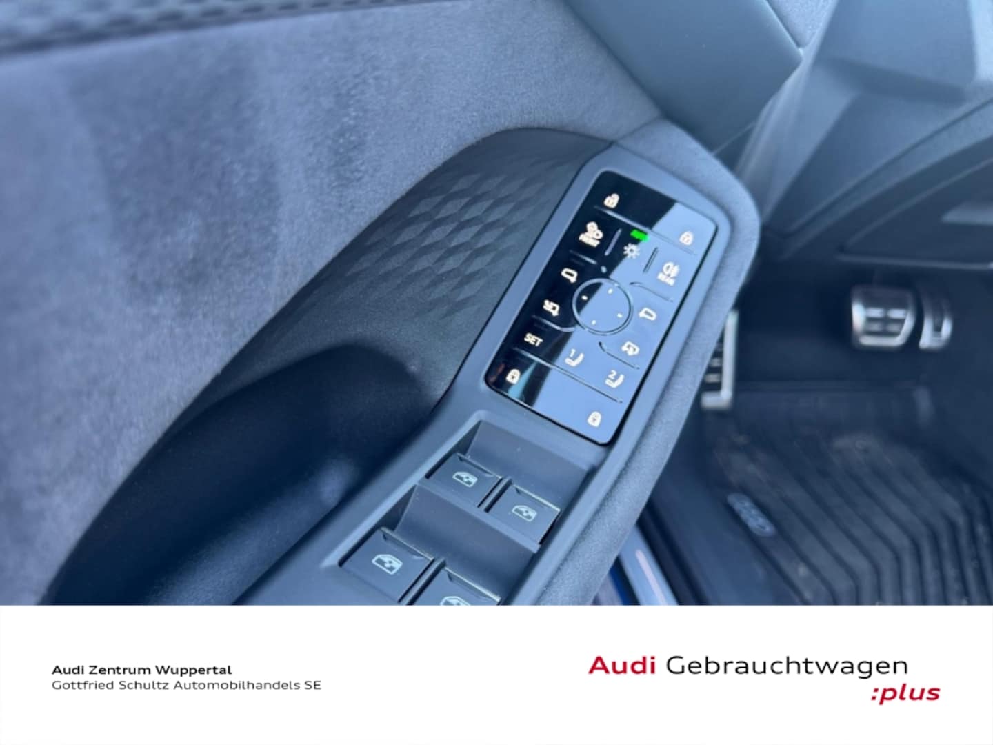 Bild über Audi S5 Limousine TFSI 270 kW S tronic - für weitere Informationen kontaktieren Sie den Audi Partner