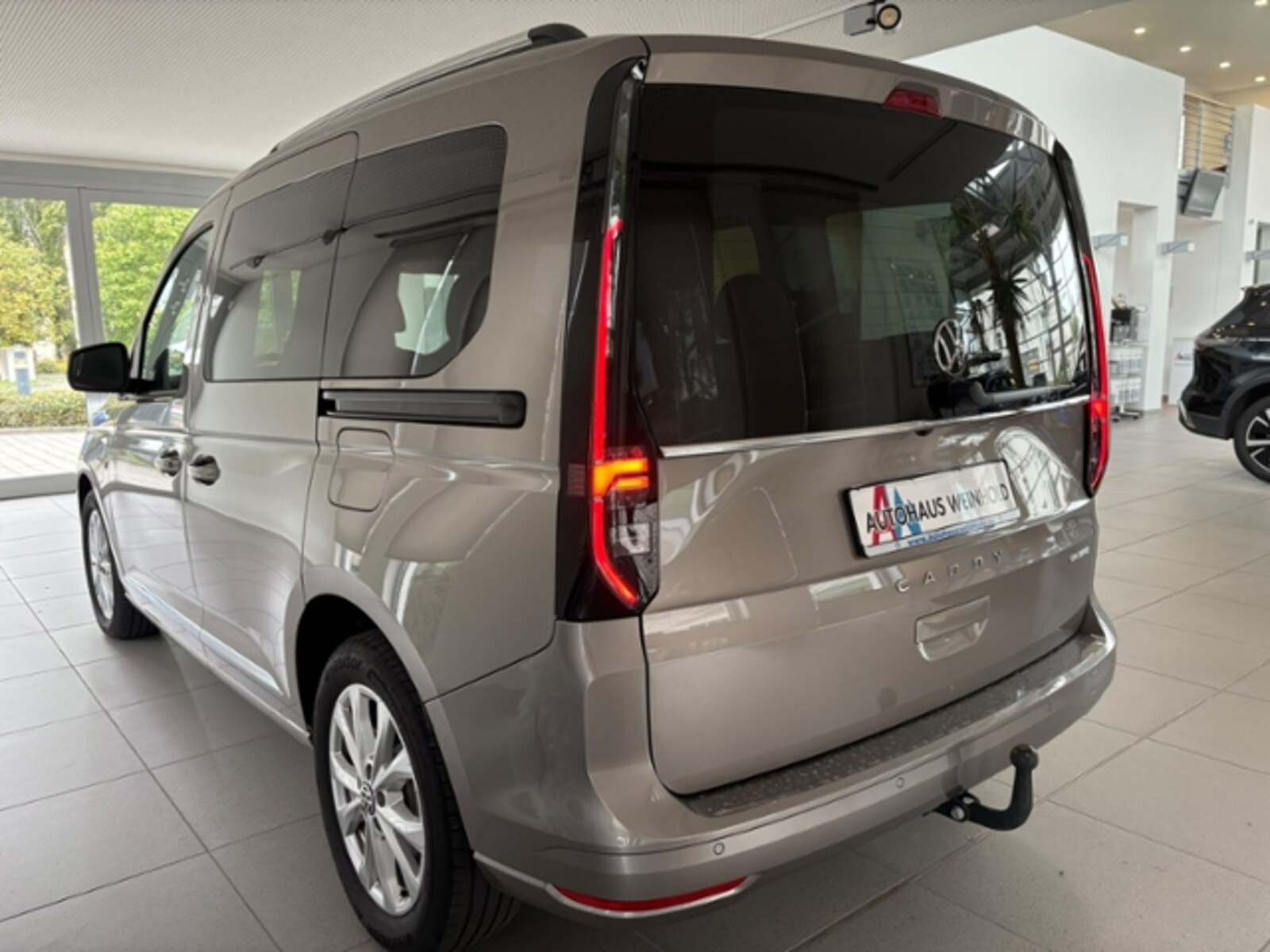 Volkswagen Caddy – Bild 8