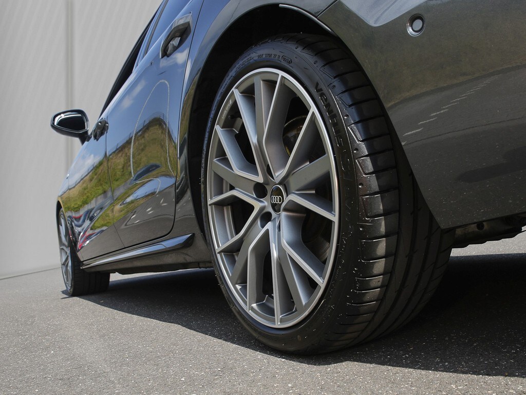 Image about Audi A4 Avant 40 TDI quattro S tronic