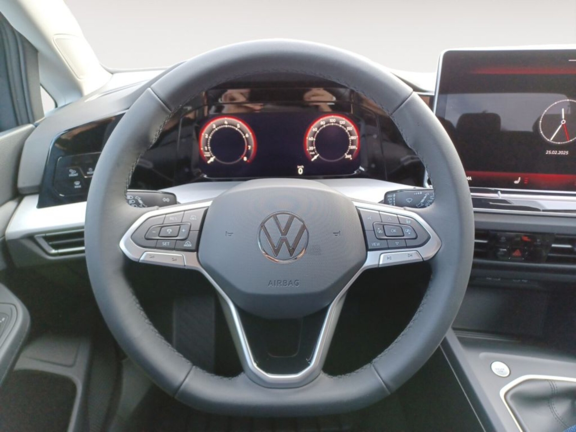 Volkswagen Golf Life