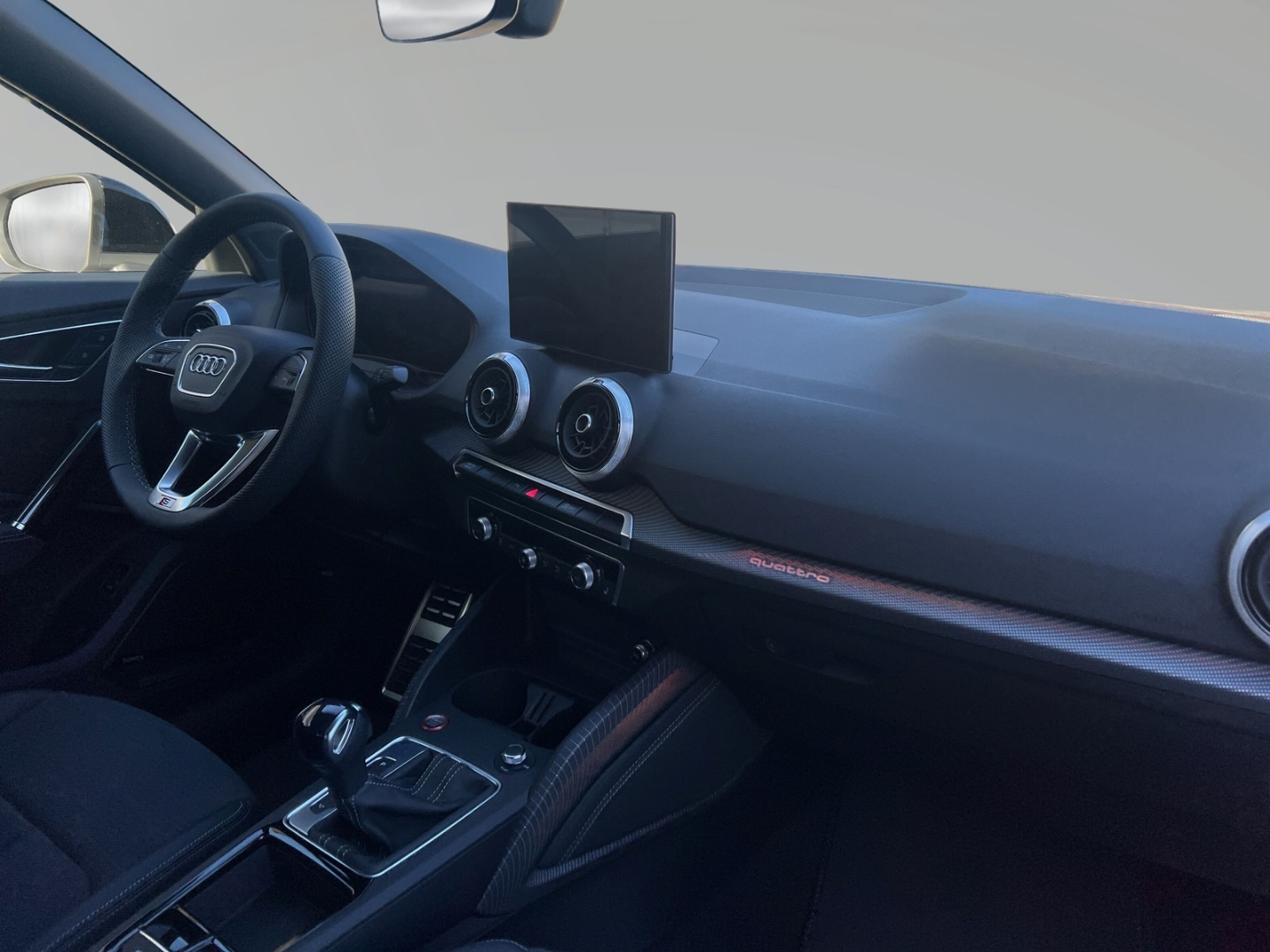 Bild über Audi SQ2 TFSI quattro S tronic - für weitere Informationen kontaktieren Sie den Audi Partner