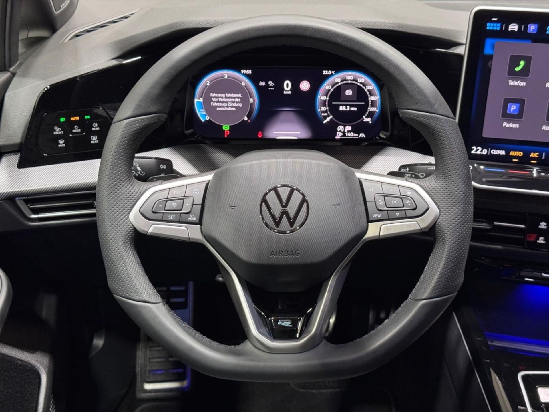 Volkswagen Golf R-Line