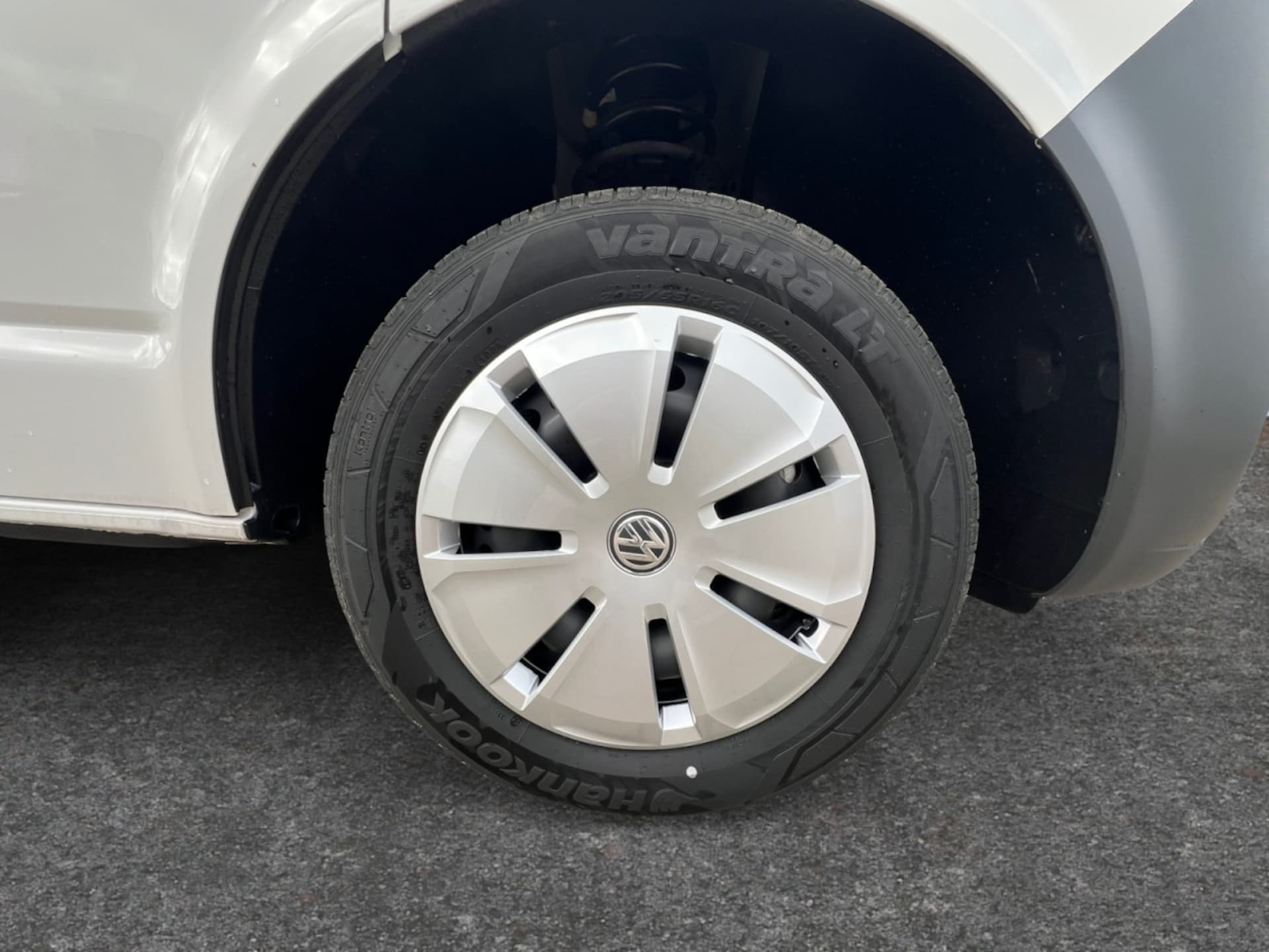 Volkswagen T6.1 Transporter Kasten kurzer Radstand