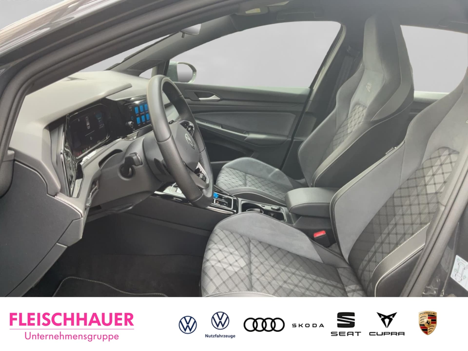 Volkswagen Golf R-Line