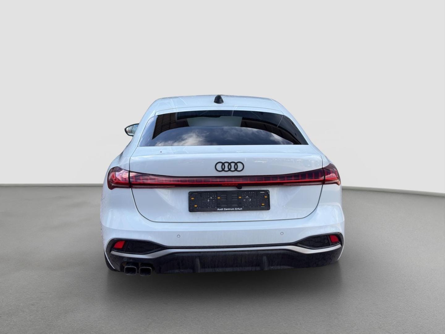 Bild über Audi A5 Limousine TDI quattro 150 kW S tronic - für weitere Informationen kontaktieren Sie den Audi Partner