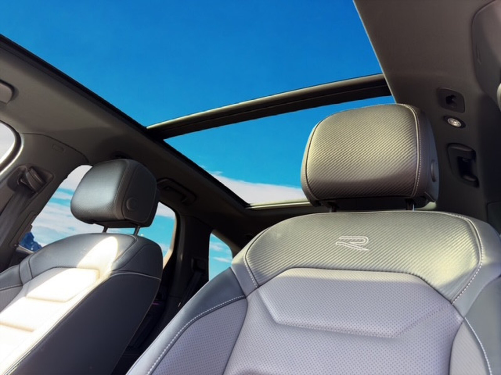 Volkswagen Touareg – Bild 18