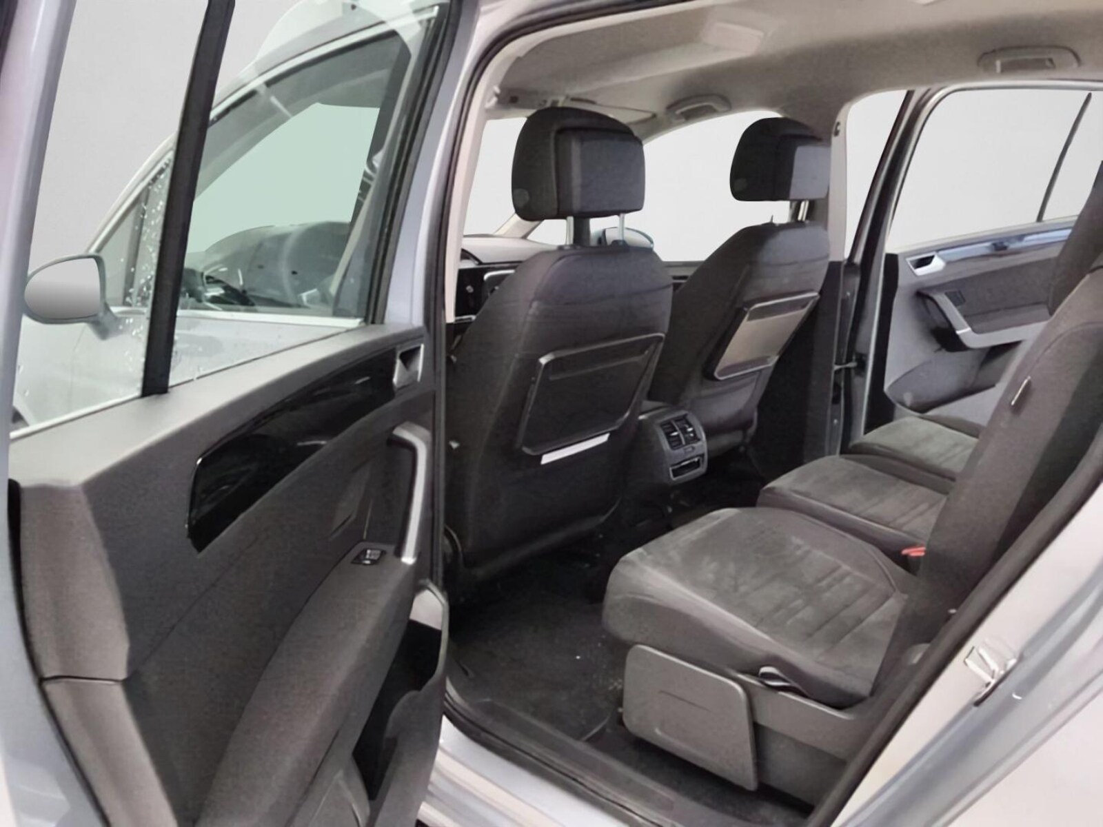 Volkswagen Touran – Bild 11