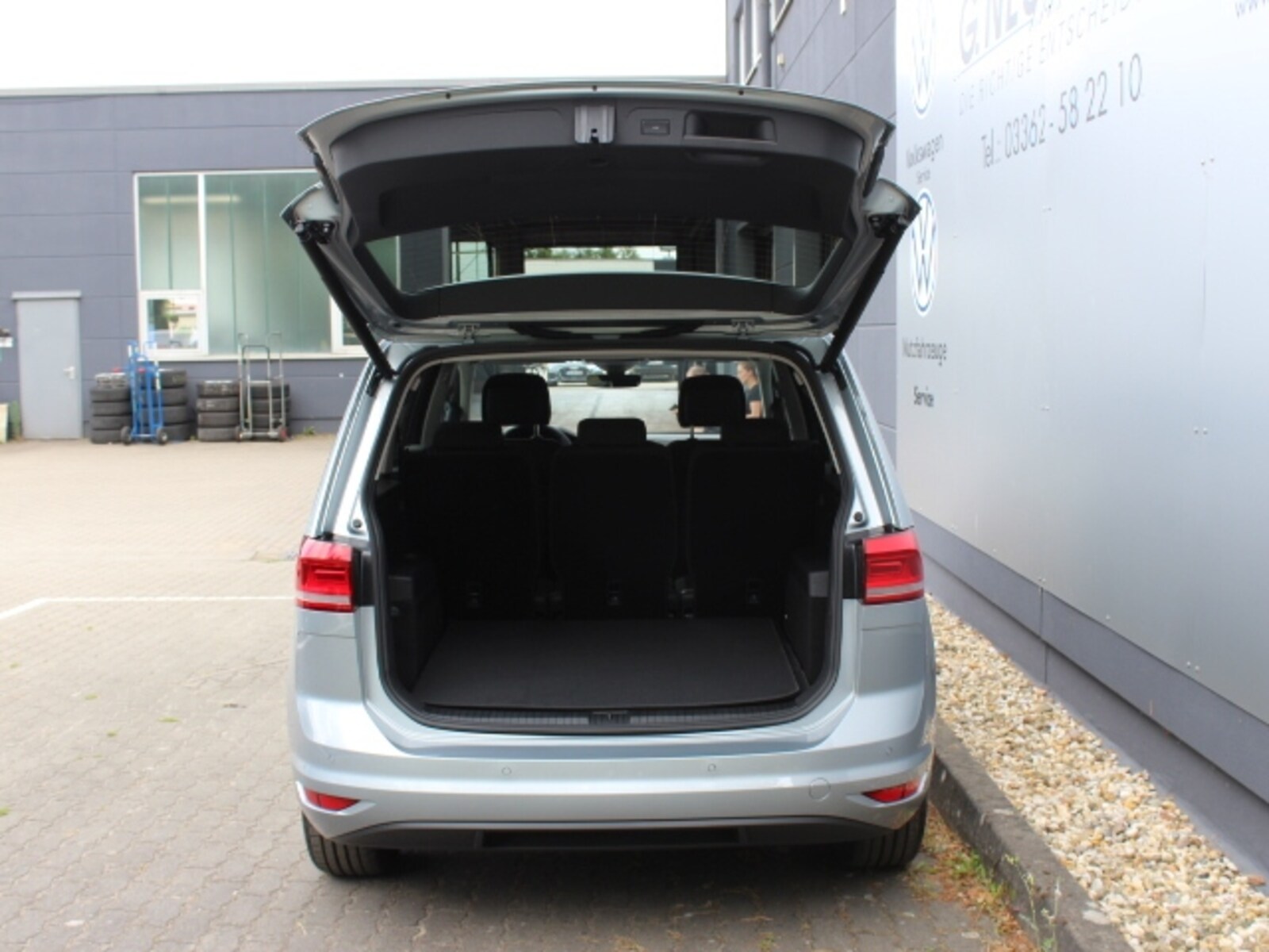 Volkswagen Touran – Bild 11
