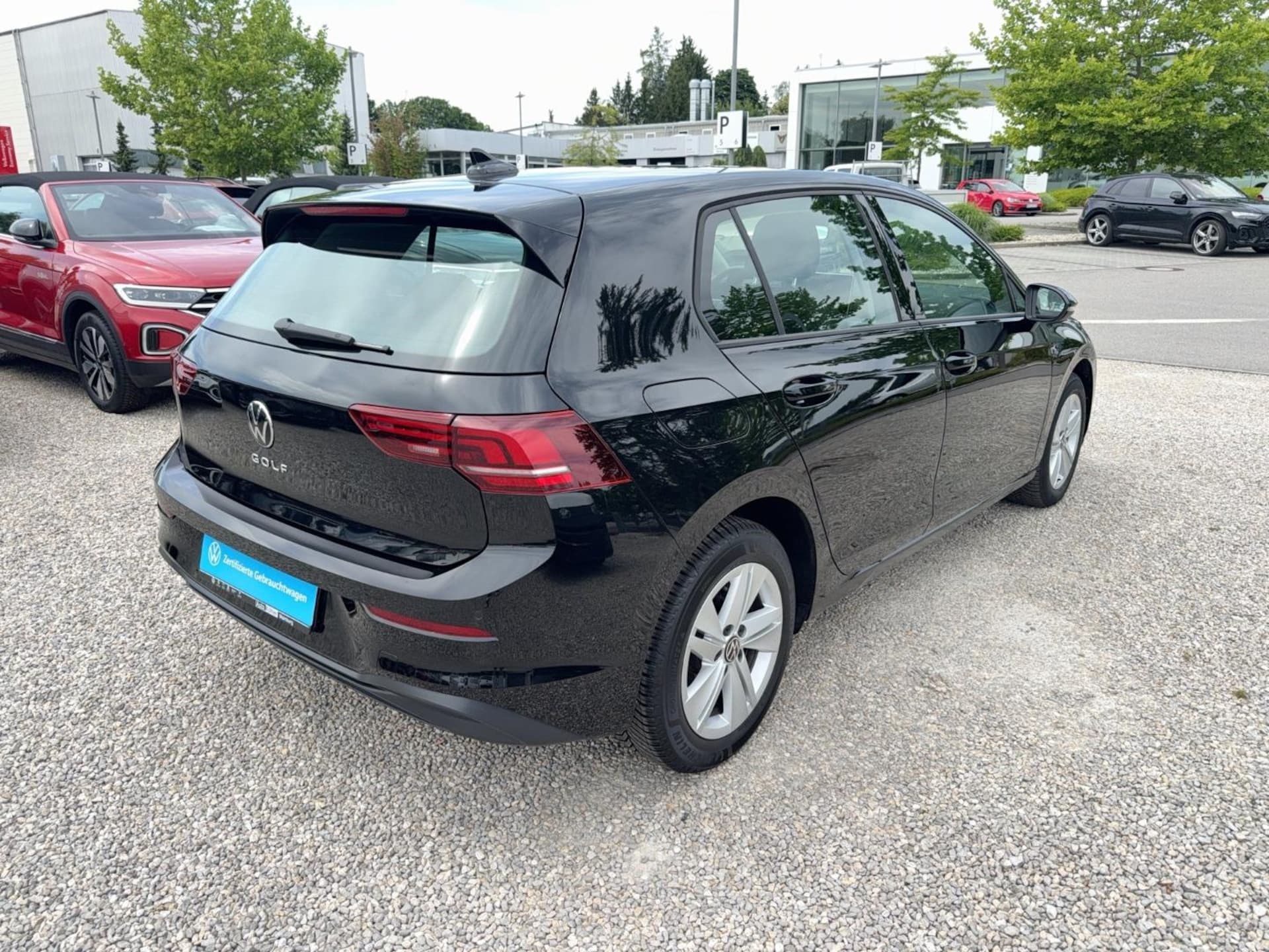 Volkswagen Golf Life