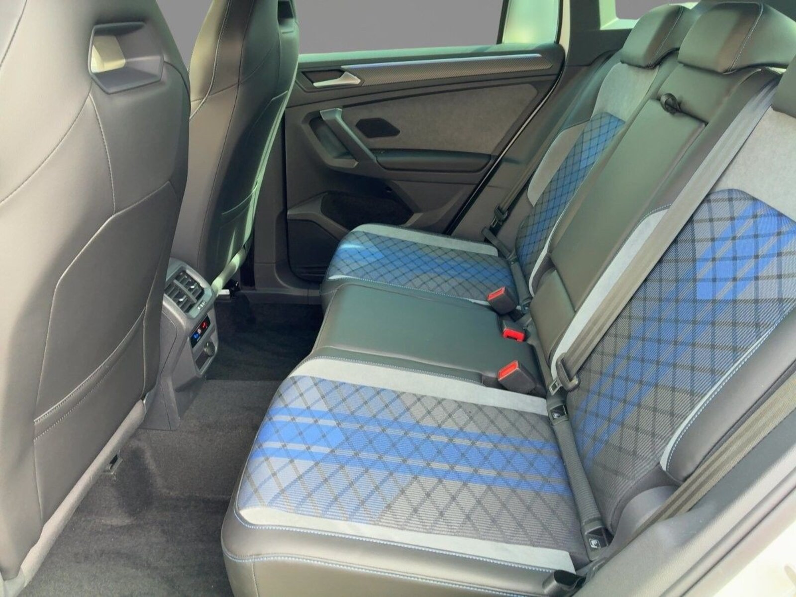 Volkswagen Tiguan – Bild 7