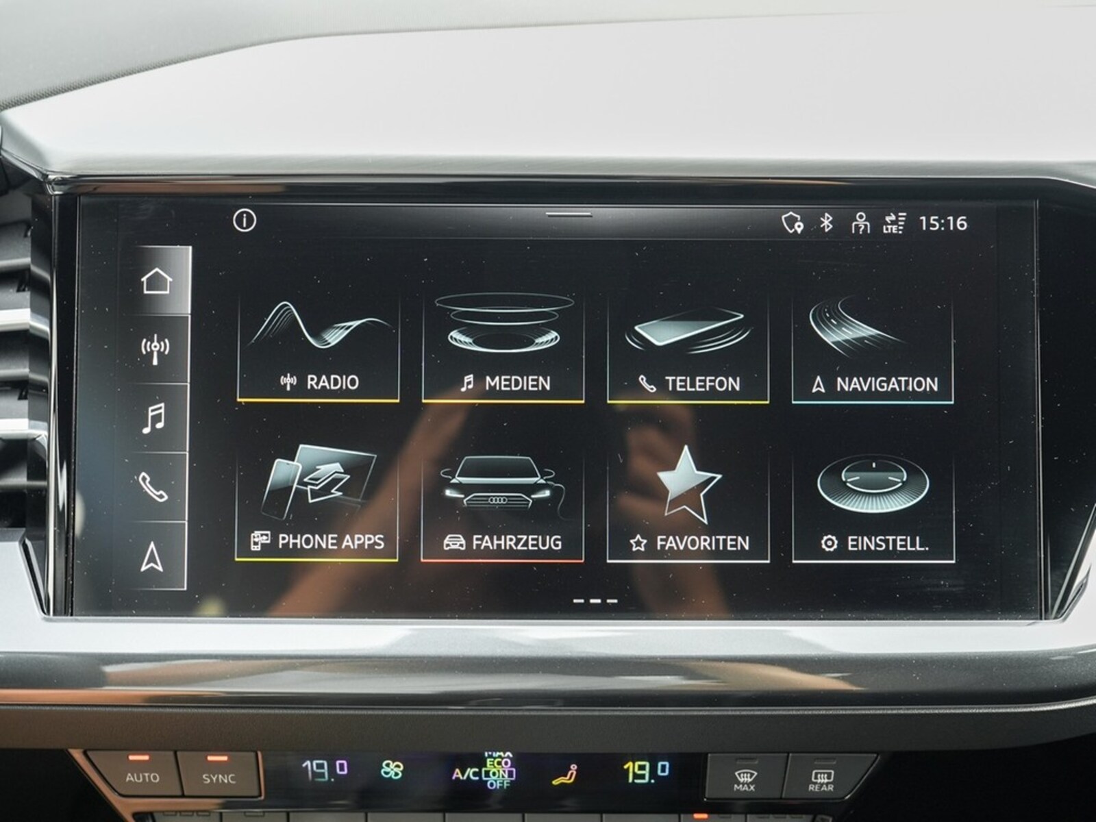 Audi Q4 Sportback e-tron – Bild 10