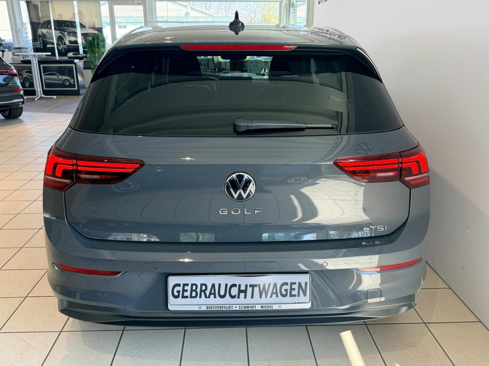 Volkswagen Golf Life