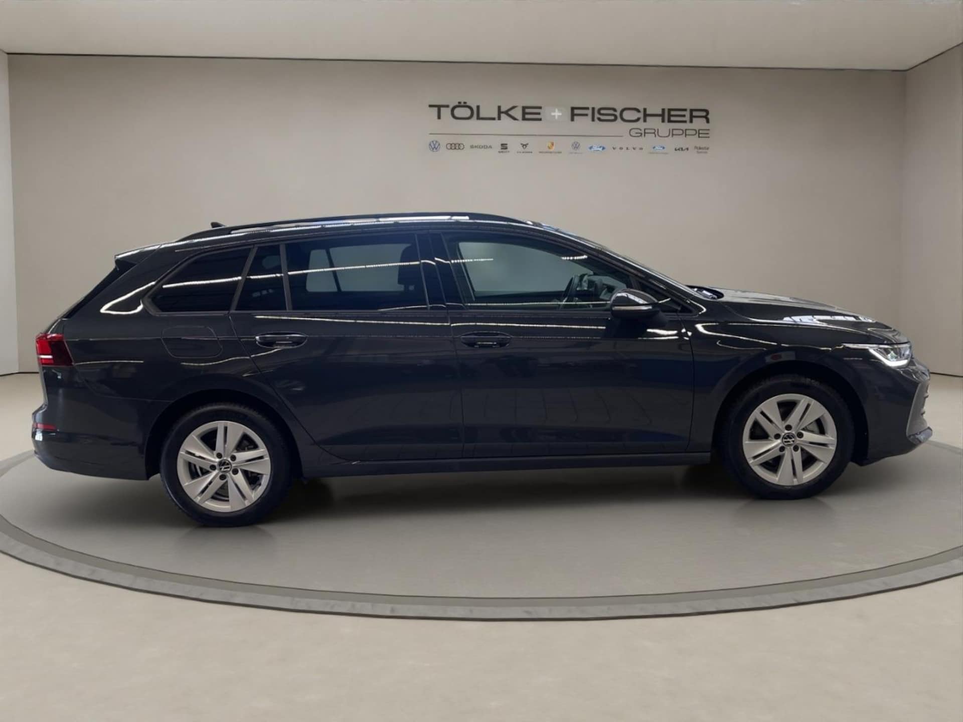 Volkswagen Golf Variant Life