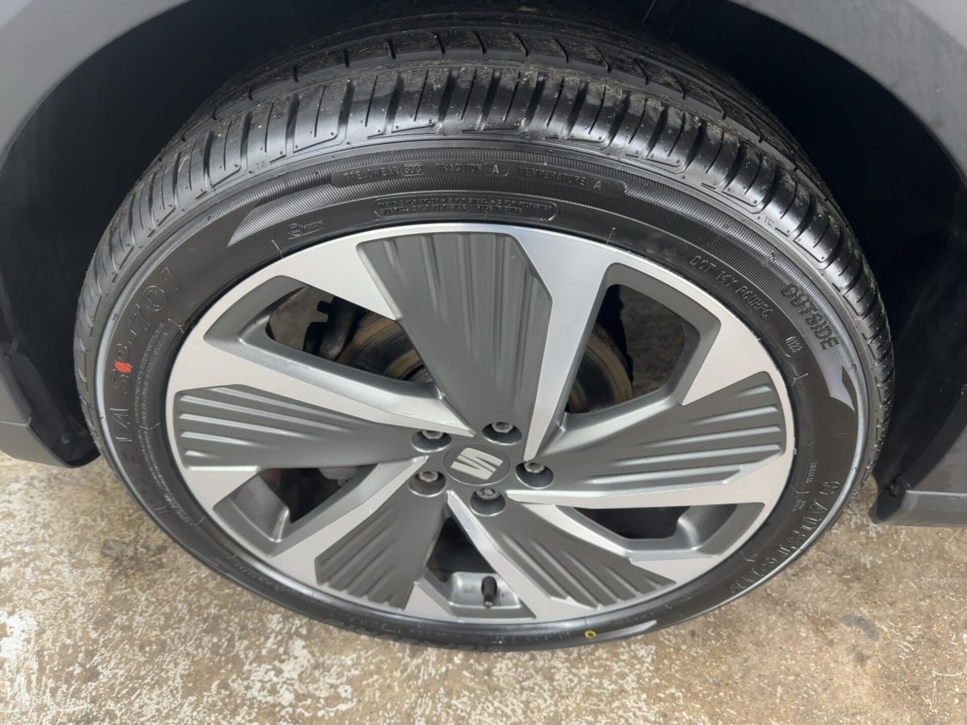 SEAT Arona FR