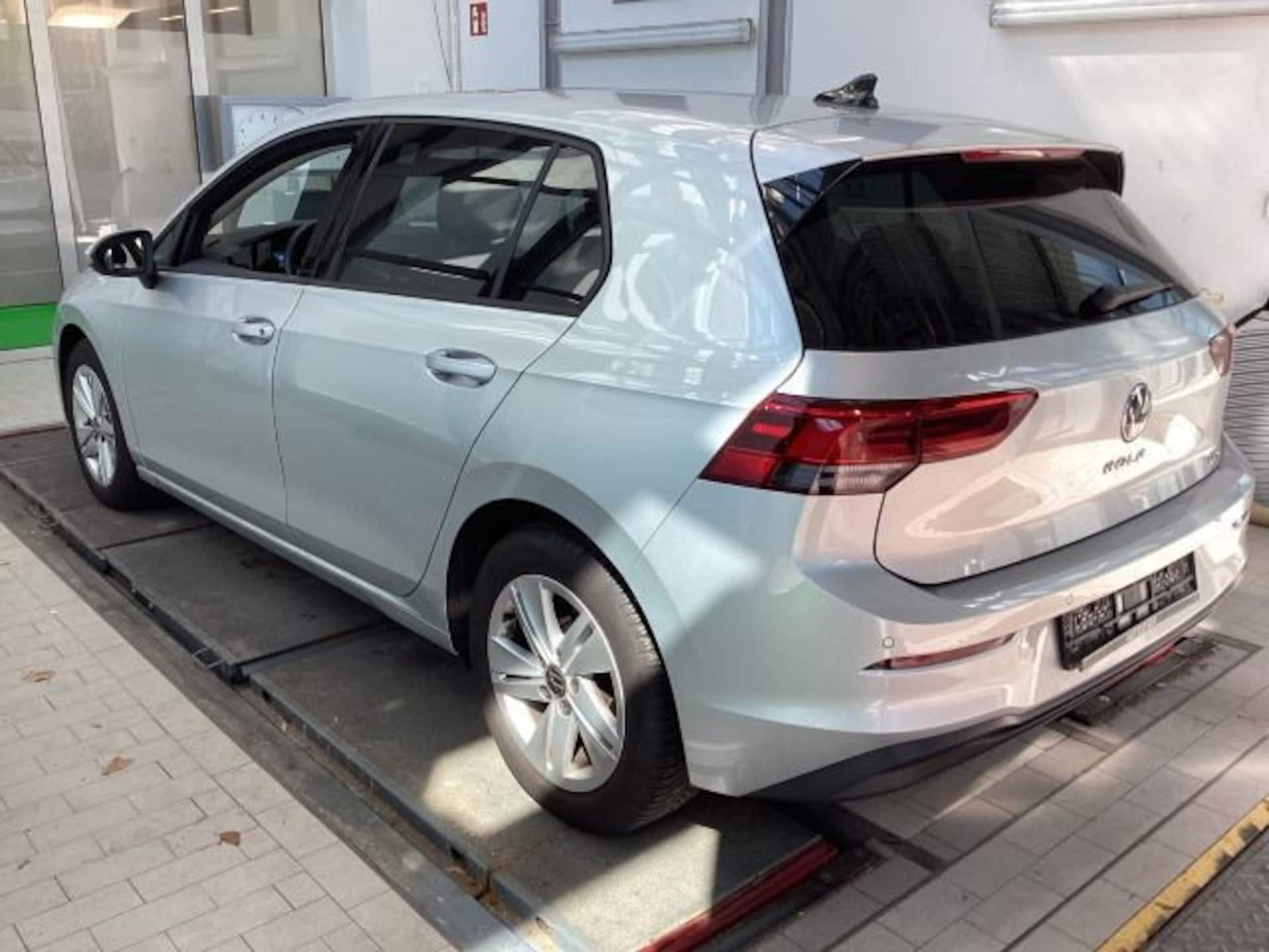 Volkswagen Golf Life