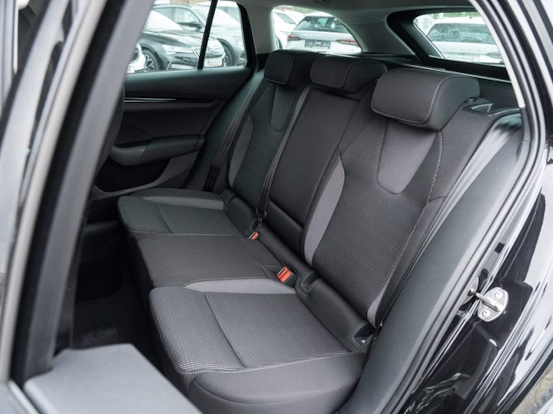 Skoda Octavia Combi Selection