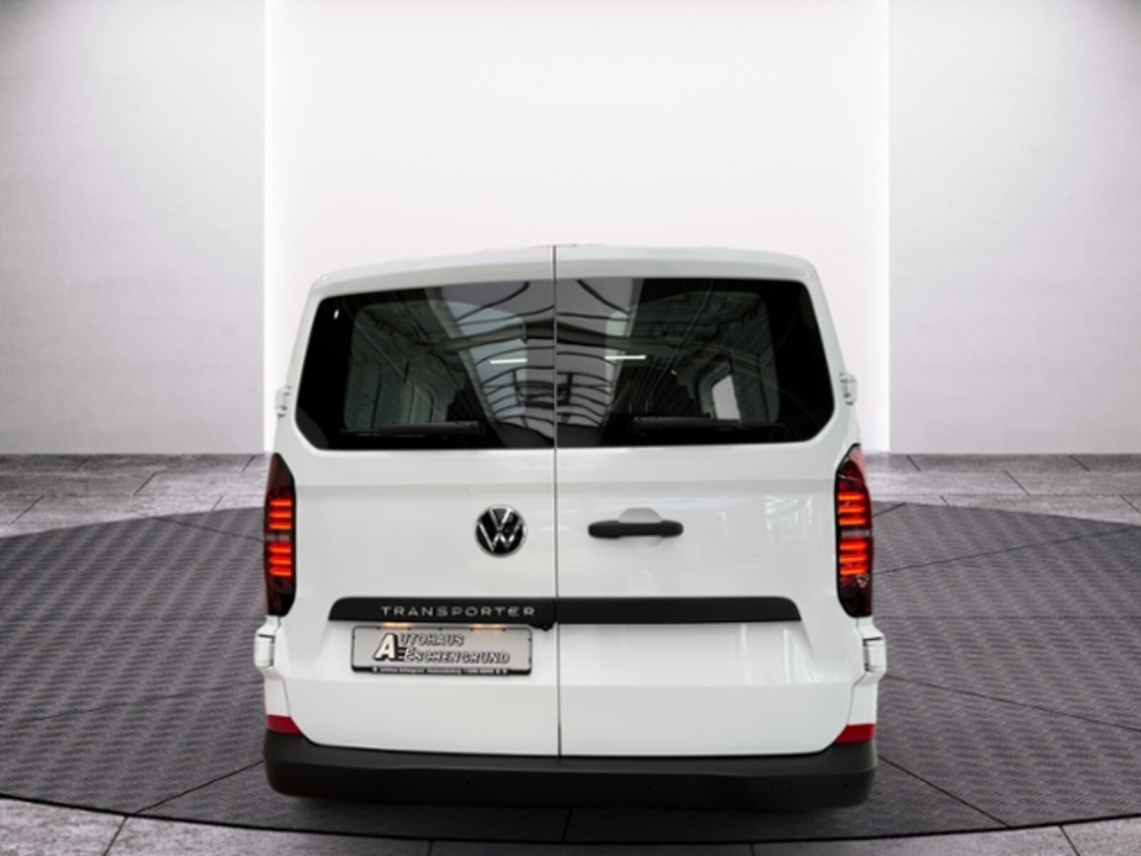 Volkswagen Transporter Kasten kurzer Radstand – Bild 7