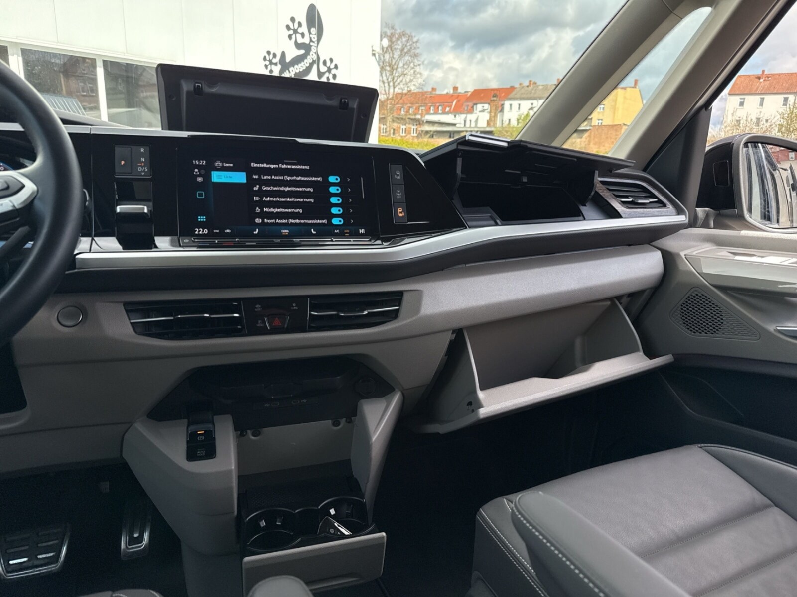 Volkswagen Multivan Langversion – Bild 11