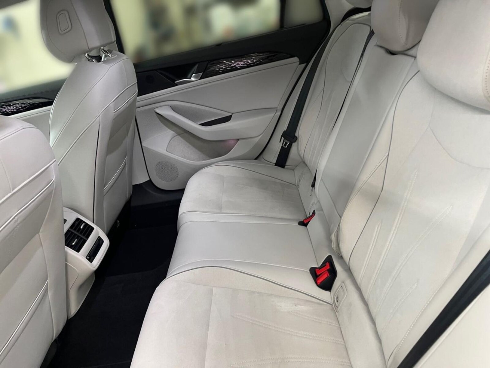 Volkswagen Passat – Bild 10