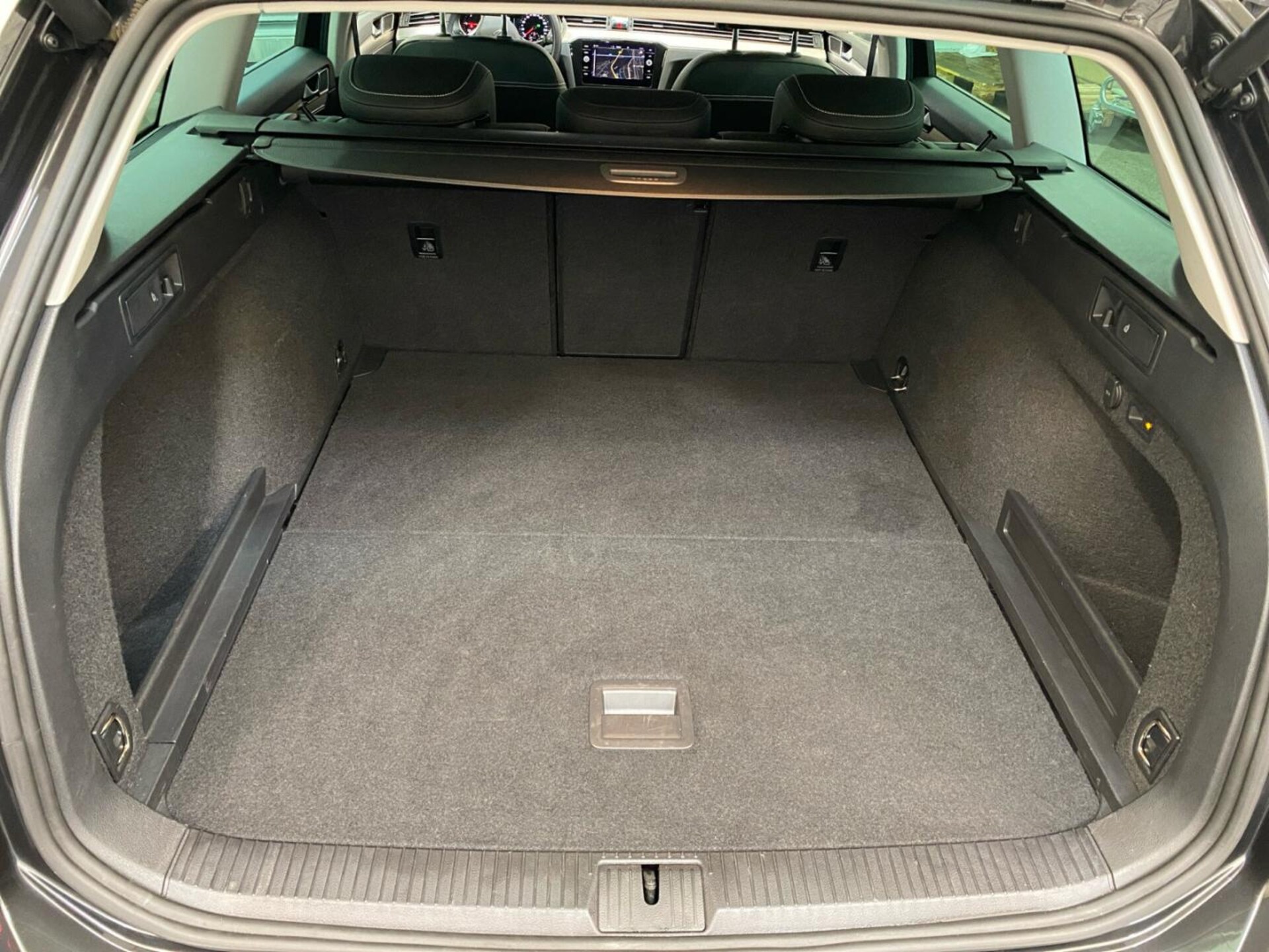 Volkswagen Passat Variant Elegance