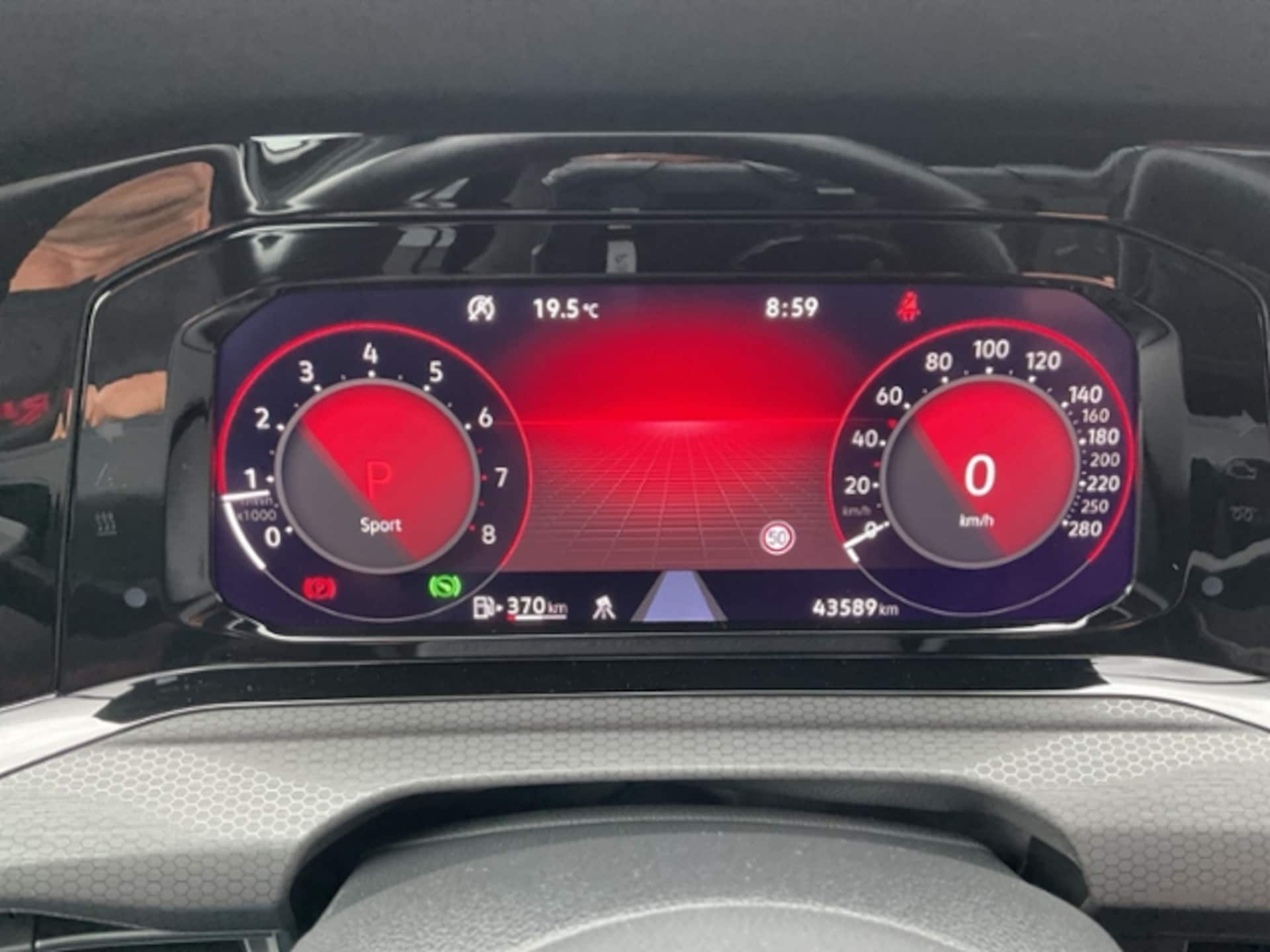 Volkswagen Golf GTI